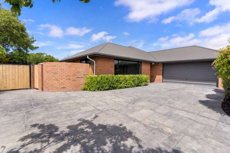 69 Roydon Drive_0