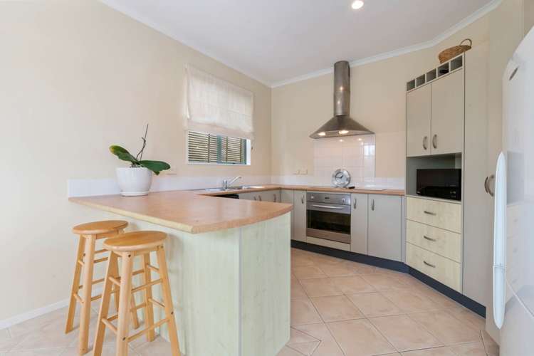 6 Parkwood Crescent Gulf Harbour_5