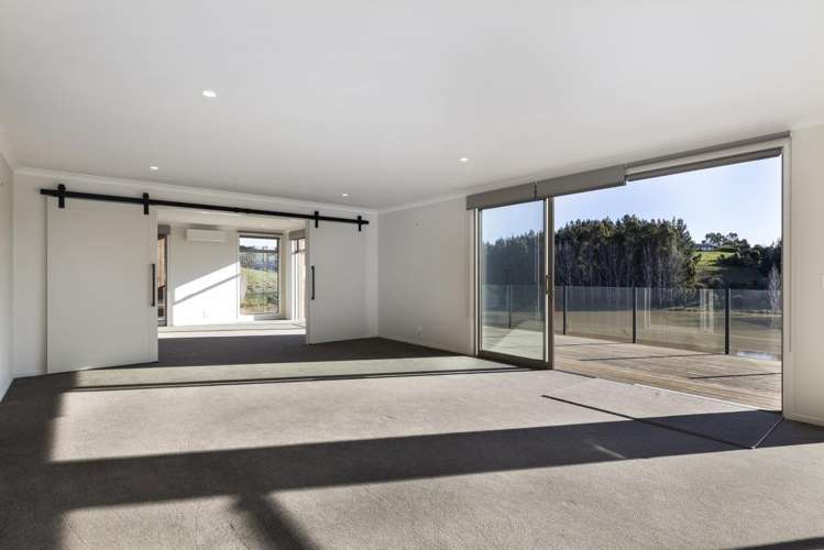 18 Lake View Place Fairhall_6