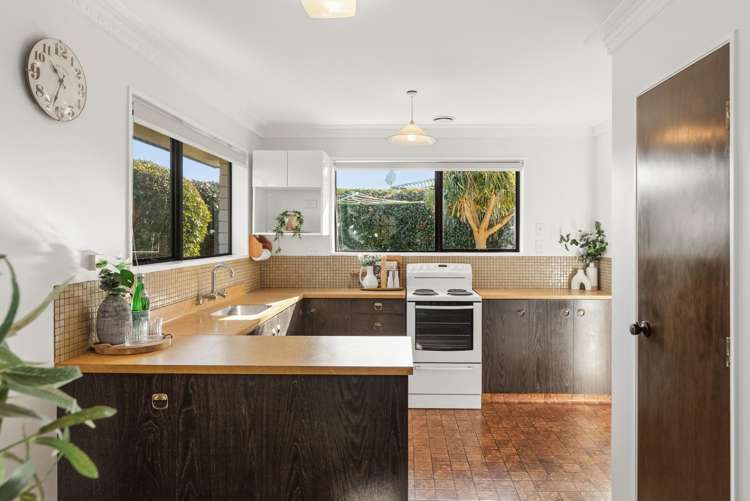 128 Pillans Road Otumoetai_9