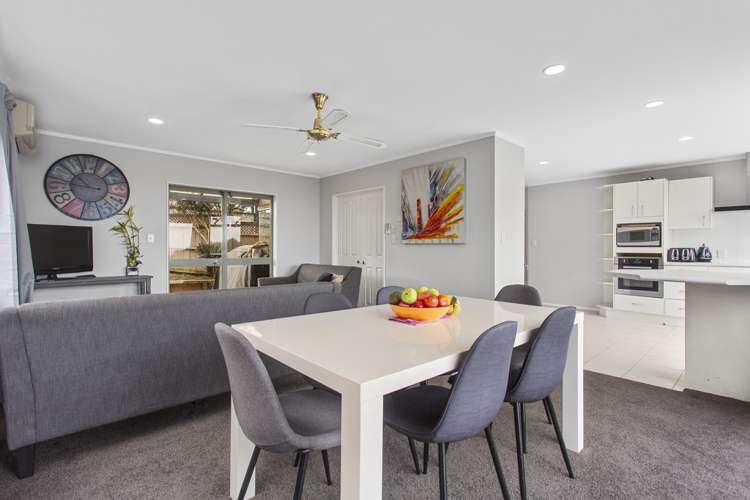 1/84 Rangatira Road Beach Haven_3