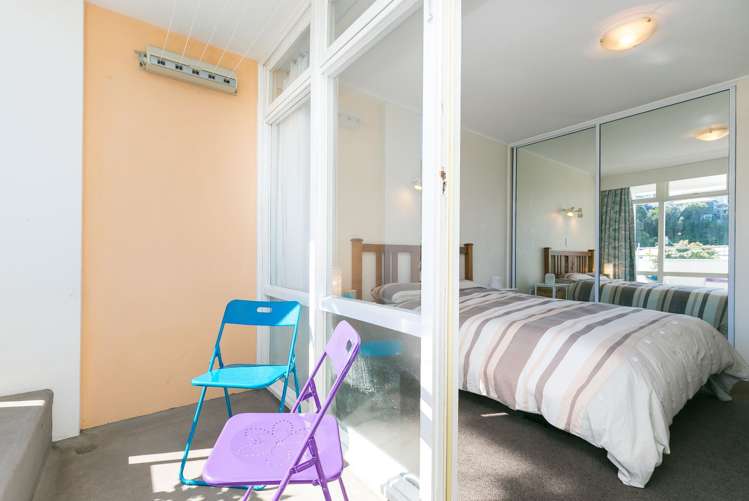 7/4 Claremont Grove Mount Victoria_7