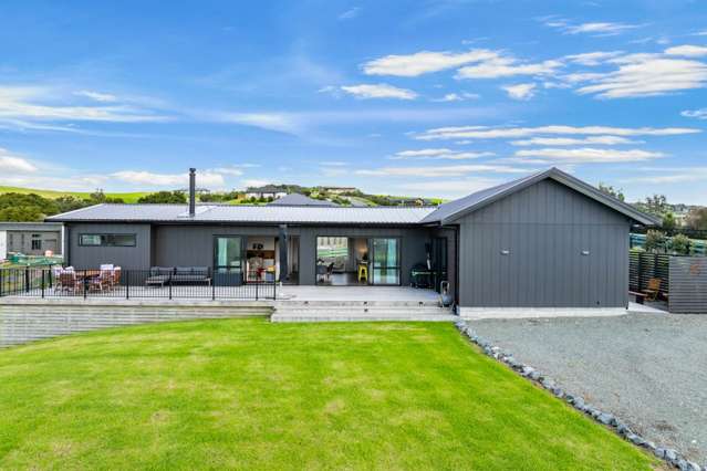 Luxury Lifestyle Retreat !!!