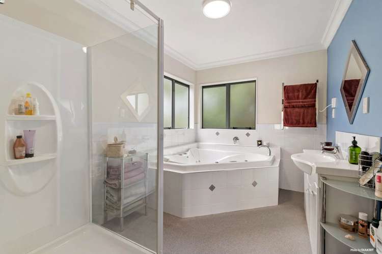 1684 East Coast Road Whakatiwai_17