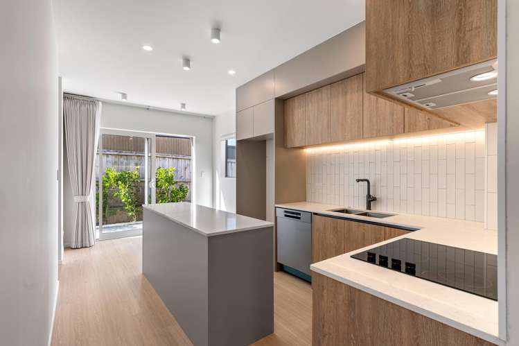 6D Law Street Torbay_1