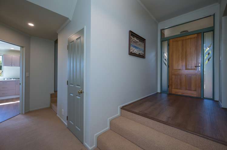 19 Olympus Way Richmond_9