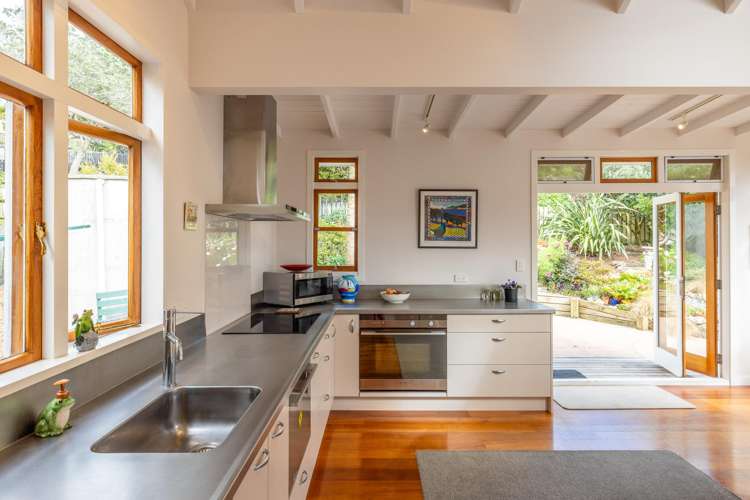 27 Korora Road Oneroa_11