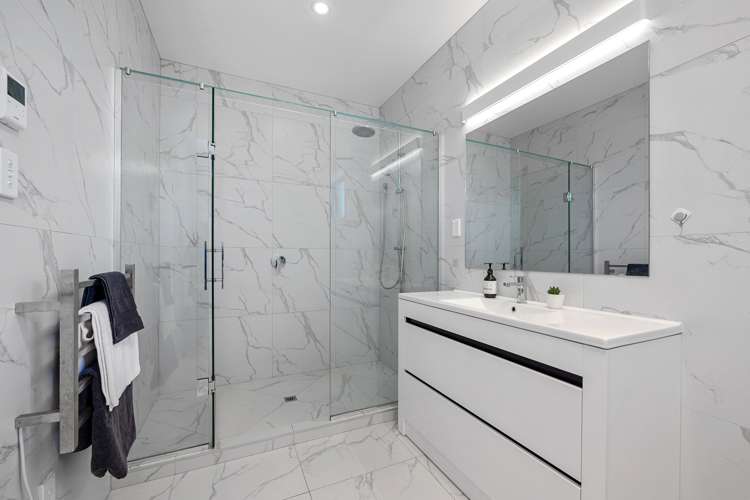 3 Tararua Street Massey_27