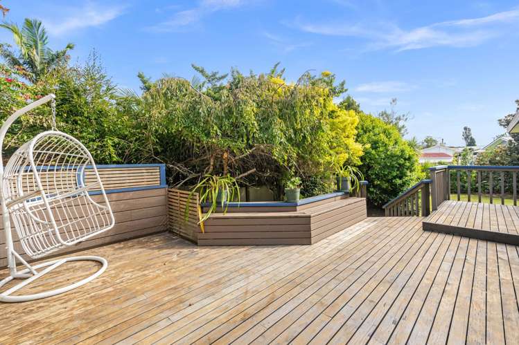 98 Fairway Drive Te Kamo_16