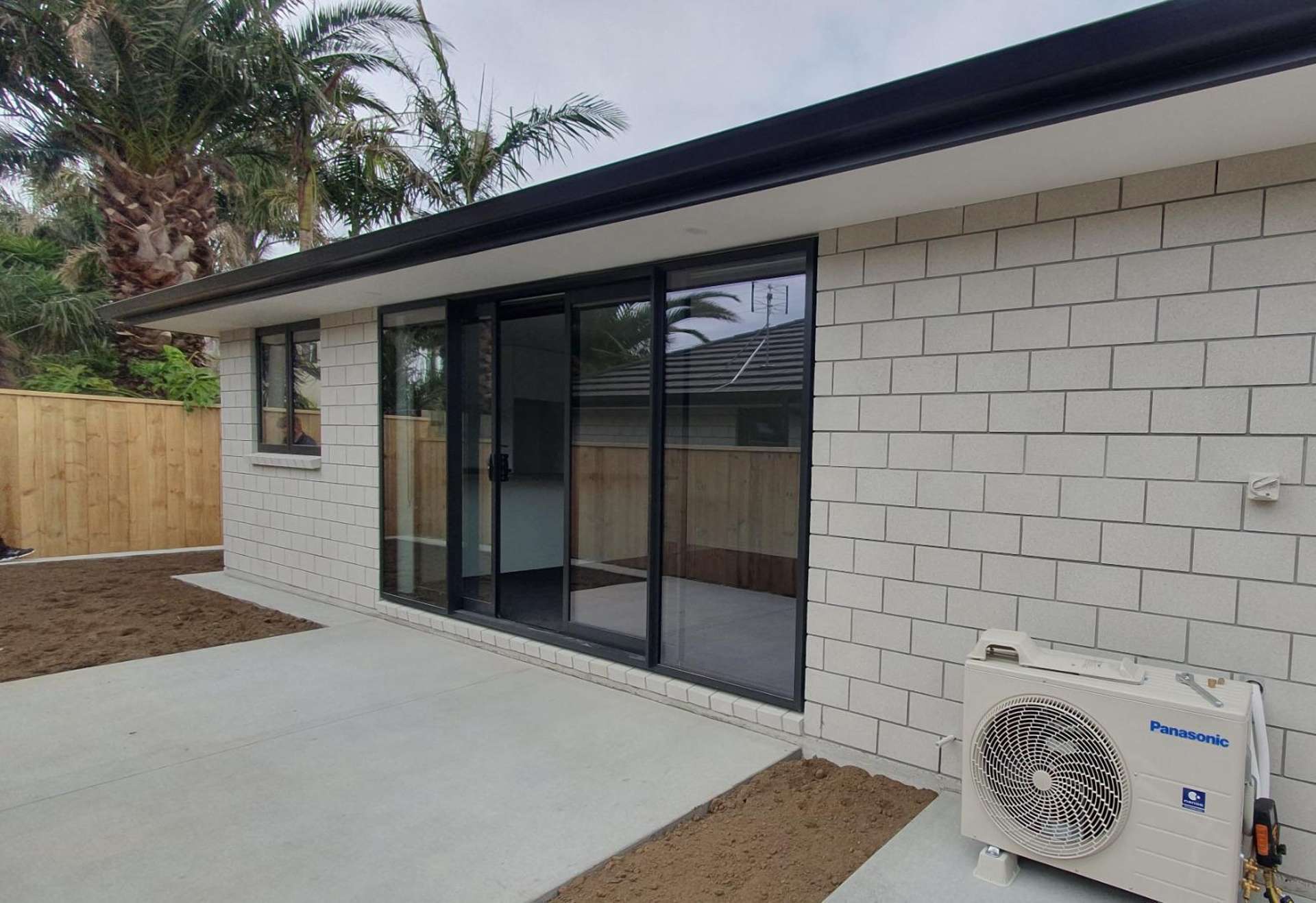 2/5 Massey Street Westown New Plymouth Houses for Rent One Roof