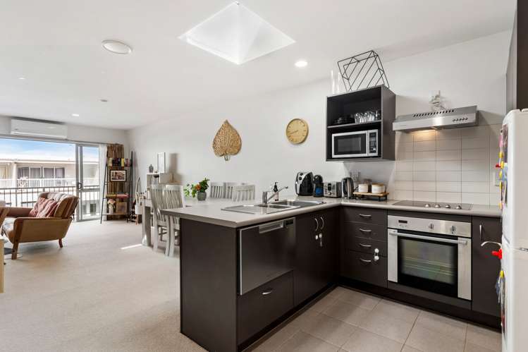 17/17 Ben Lomond Crescent Pakuranga Heights_3