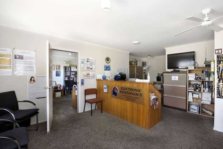 69 Washbourn Drive Richmond_10