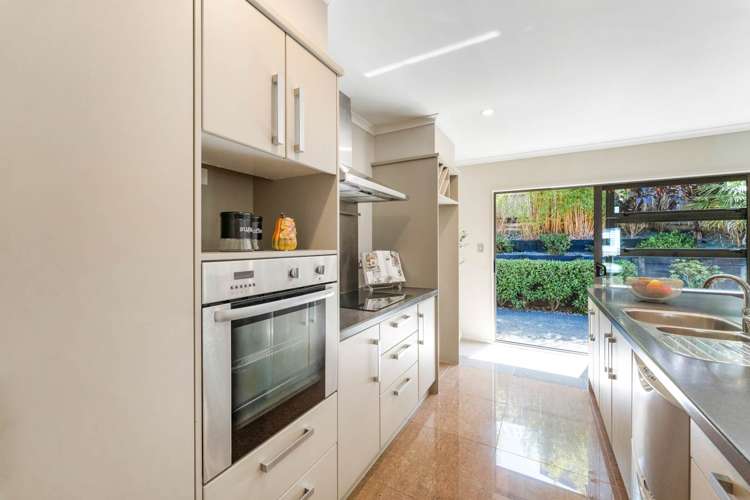 8 Carol Lee Place Albany Heights_28