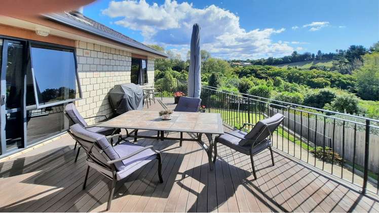 93 Orion Drive Welcome Bay_1