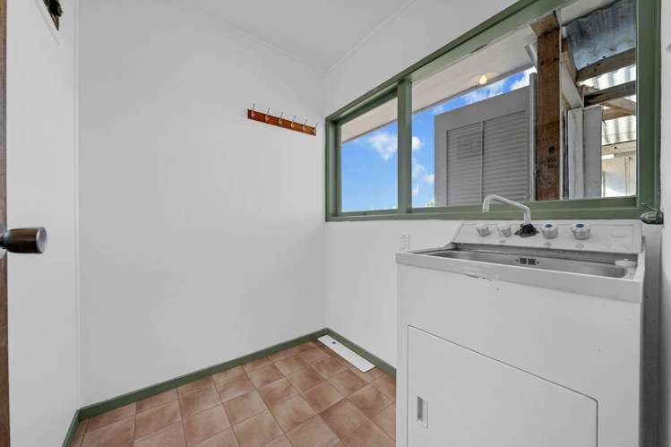 16 Harford Place Pakuranga Heights_21