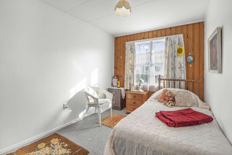 18 Karamu Crescent Wainuiomata_9