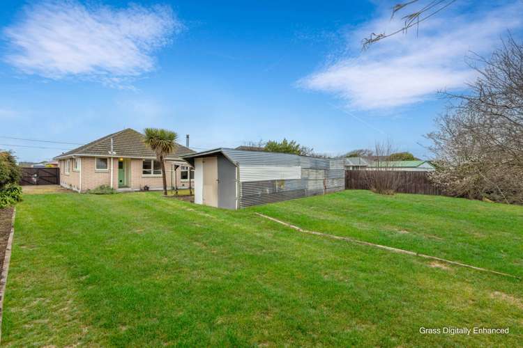 87 Carisbrooke Street Aranui_11