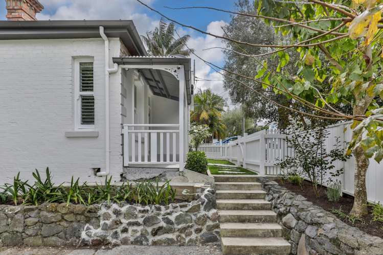 37 Commercial Road Grey Lynn_16