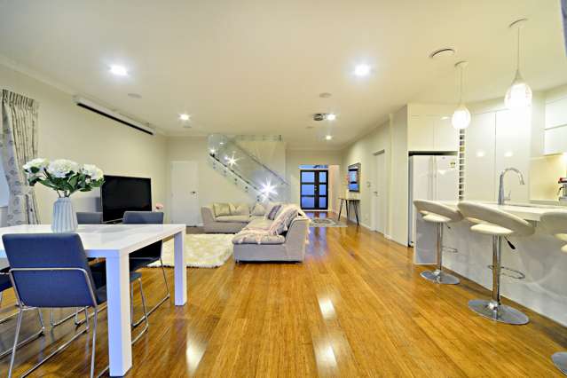 33 Rosewell Crescent Flat Bush_1