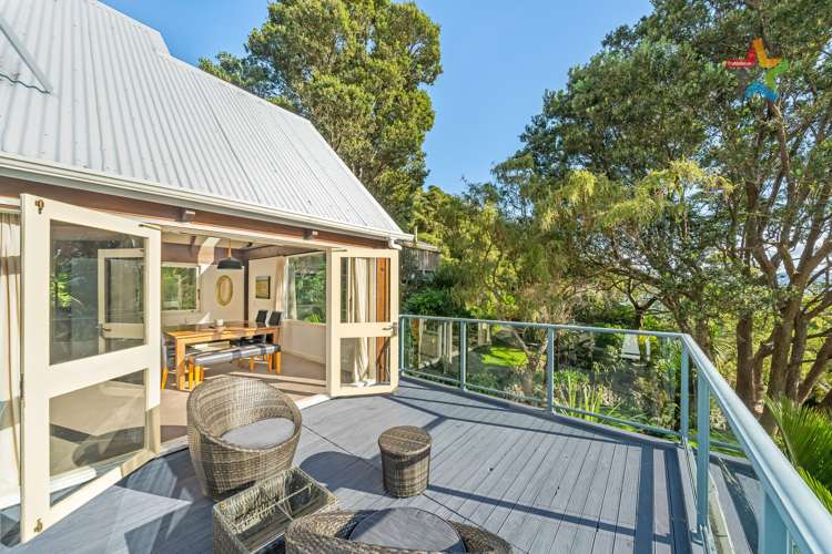 12 Korimako Road Days Bay_12