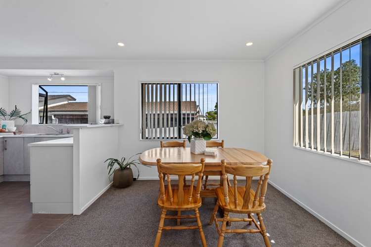 37 Gosford Drive Botany Downs_7