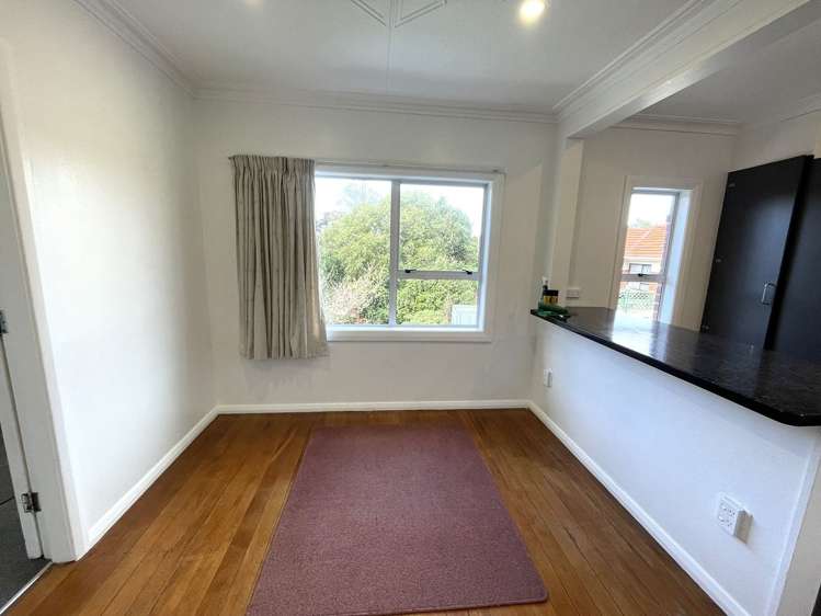 211 Forfar Street Maryhill_18