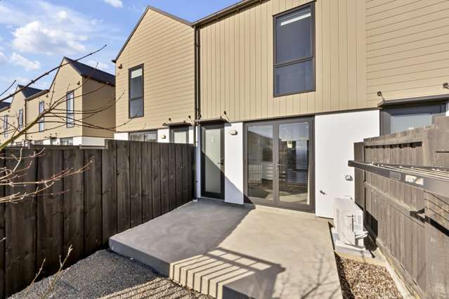 Priced Sharp as a tack! RV $650,000