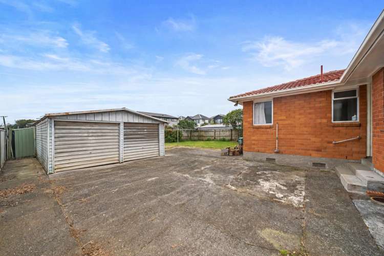 18 Courtenay Crescent Mangere East_17