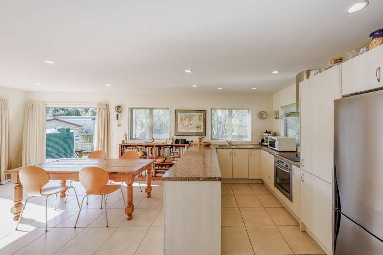 9 Nikau Road Oneroa_22