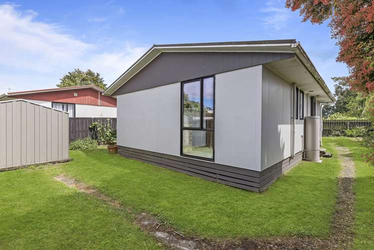 2/88b Kelvin Road Papakura_16