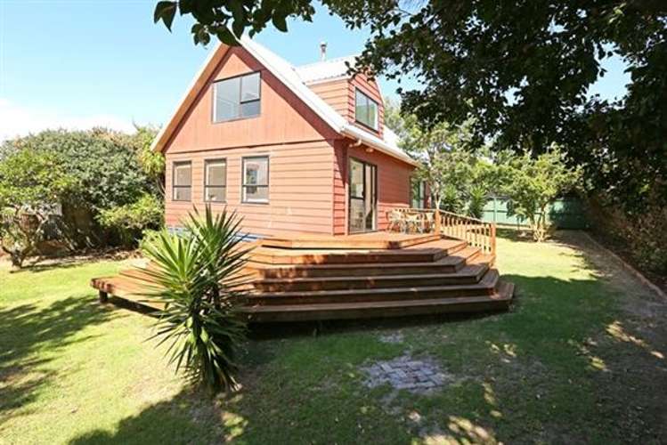 2/80 Sylvan Crescent Te Atatu South_1