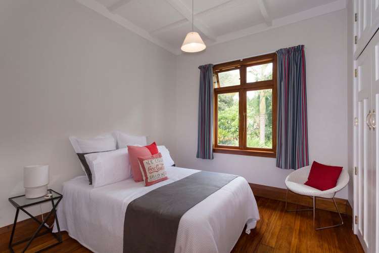 25 Huia Road Titirangi_12