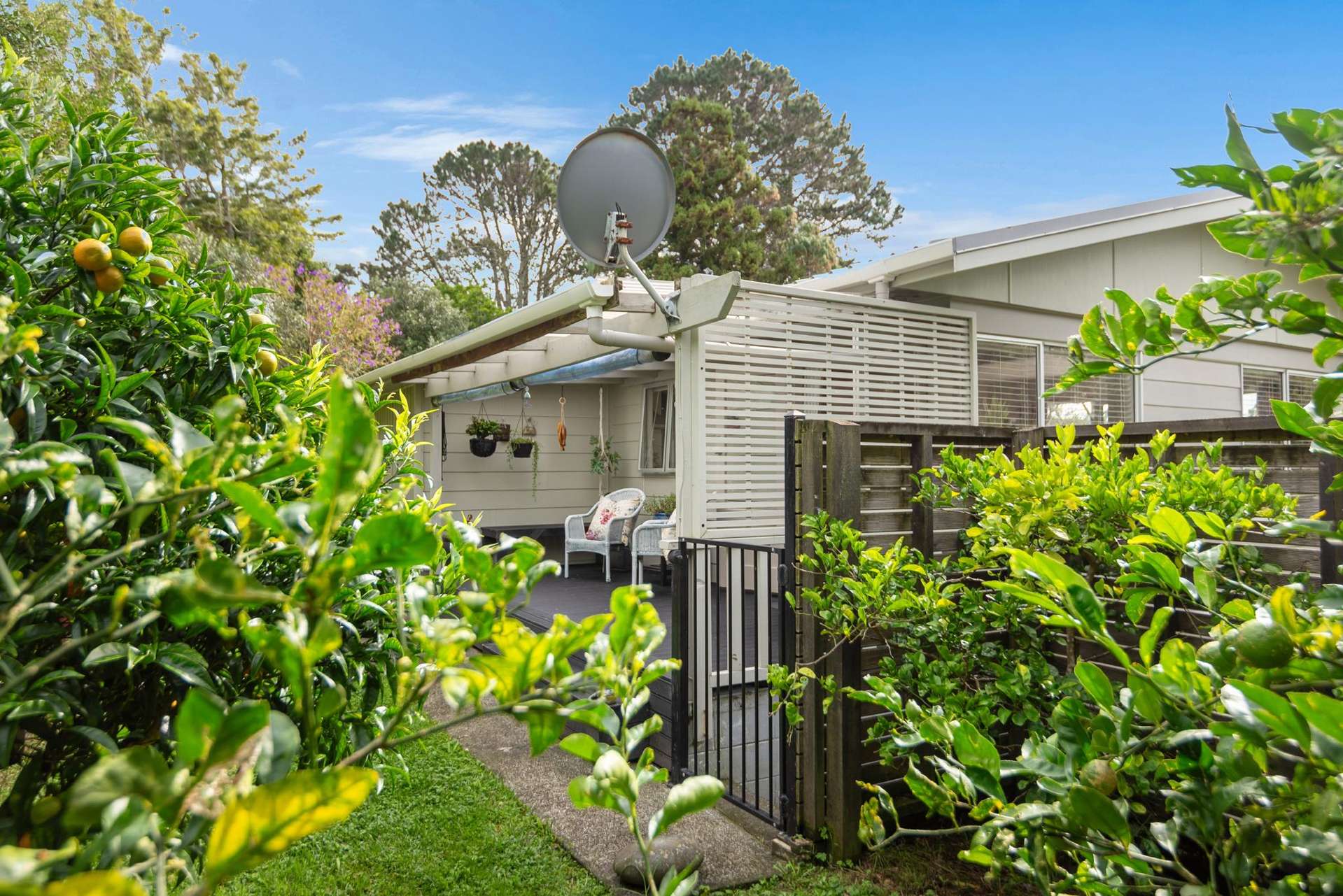 9 Sun Valley Hatfields Beach_0