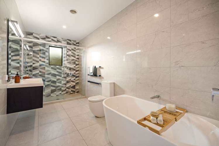 13 Falconer Rise Jacks Point_16