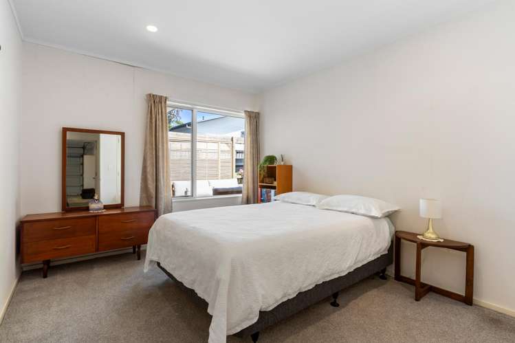 5 Stewart Gibson Place Manurewa_18