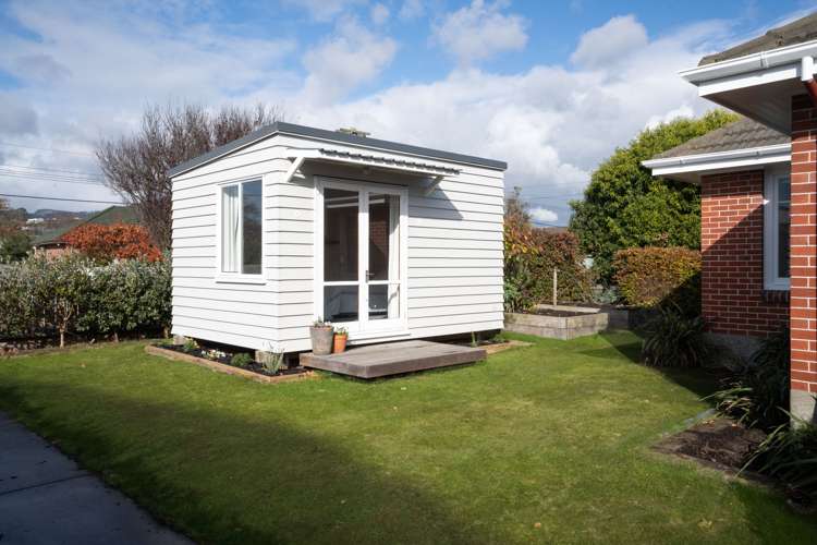 9 Stanbury Avenue Somerfield_16