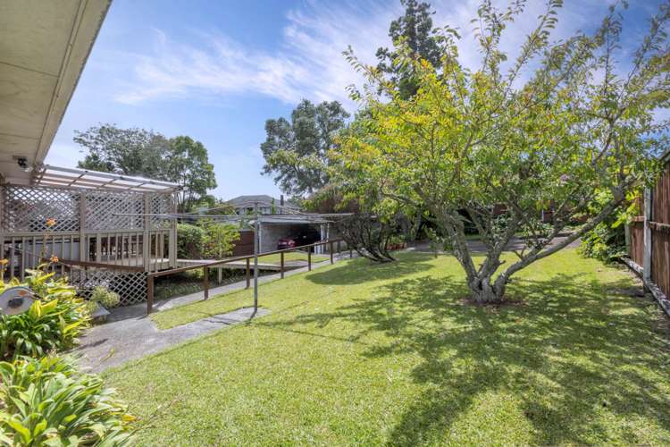 84 Barrys Road Glendene_3