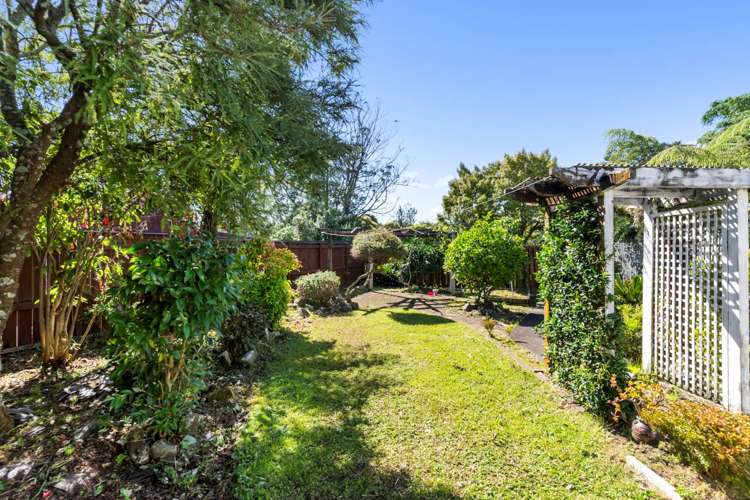 9 Riverpark Crescent Henderson_26