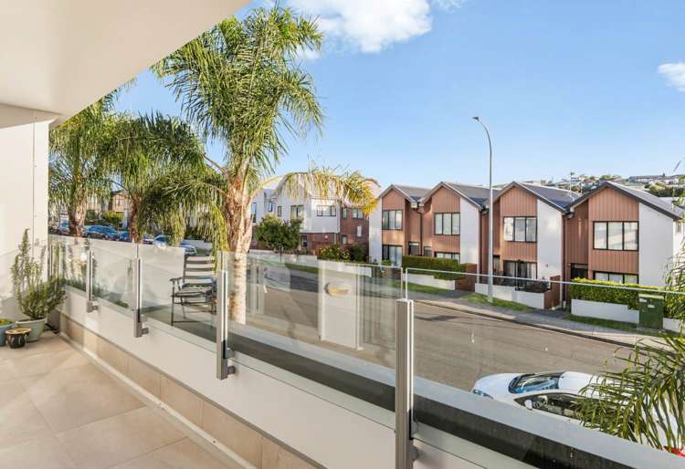 109/17 Link Crescent Stanmore Bay_13