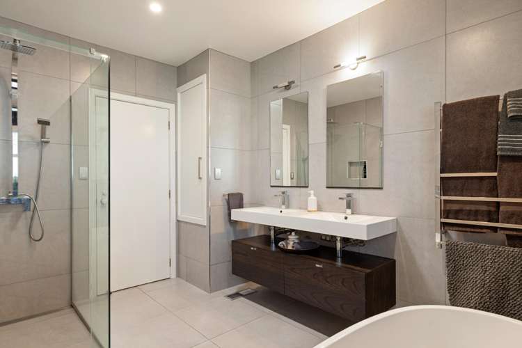 362 River Road Claudelands_25