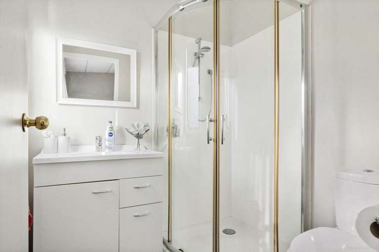 4b/9 Laidlaw Way East Tamaki_6