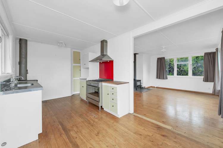 5695 West Coast Road Springfield_15