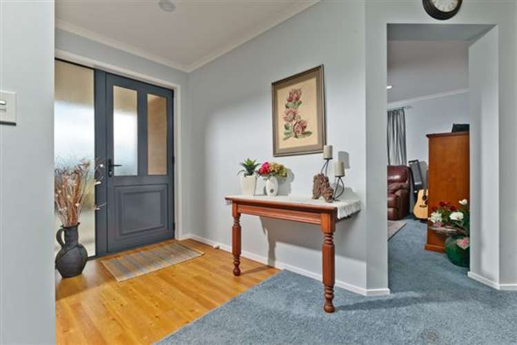 11 Rakau Views Orewa_3