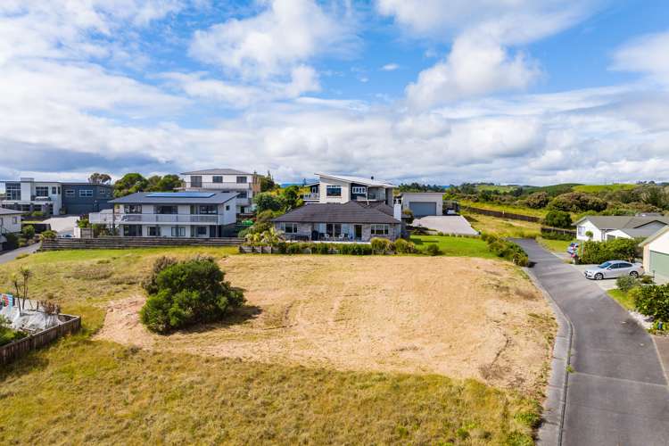 20 Kihi Place Ruakaka_11