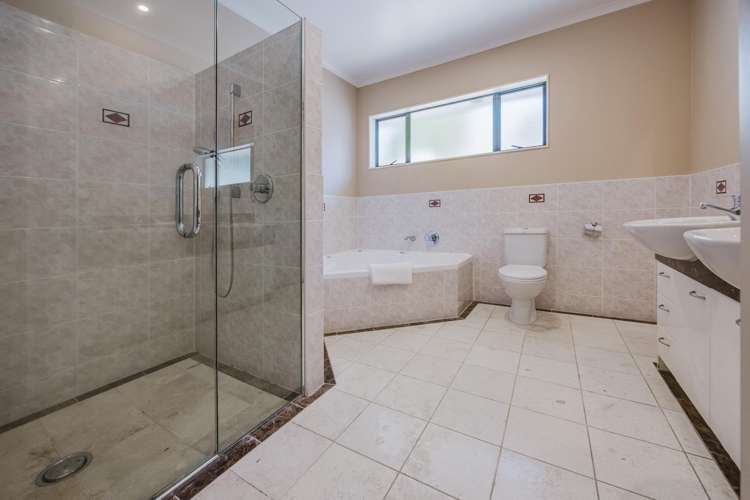 79 Manor Park Sunnyhills_17