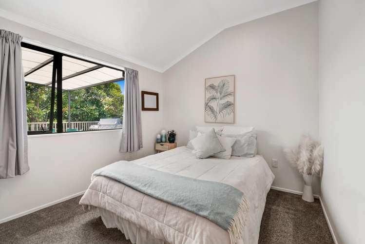 28 Gilshennan Valley Red Beach_12