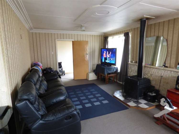 3 Main Road Clinton and Surrounds_5