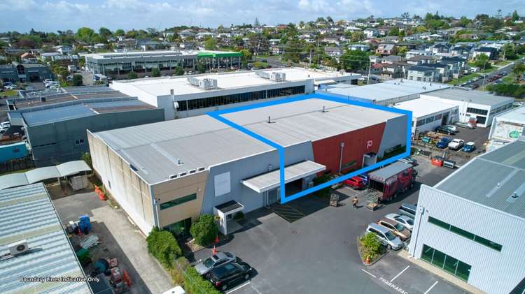 Unit 4, 76 Porana Road Wairau Valley_1