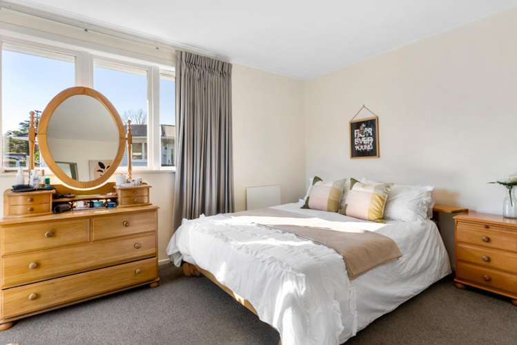 1/29 Seine Road Forrest Hill_7