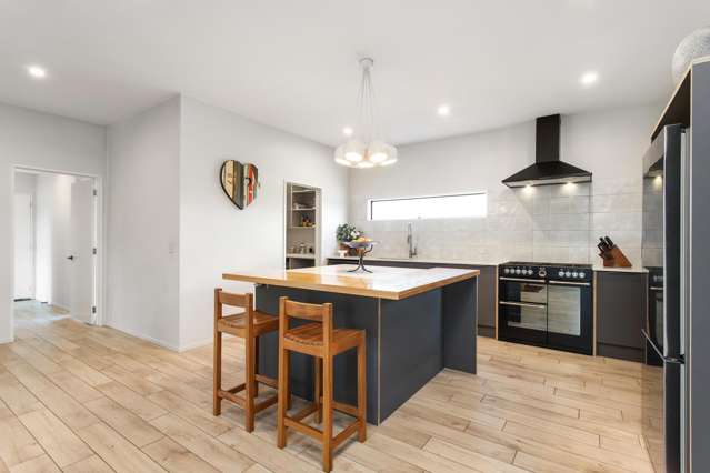 818 Oxford Road Fernside_4